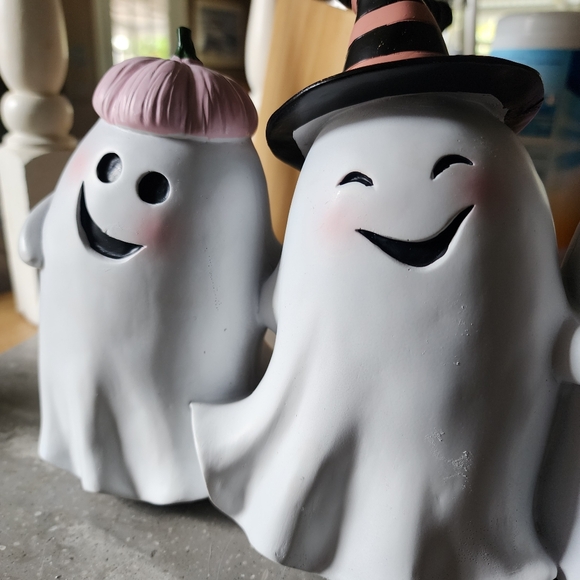 Cute ghost decor - Picture 3 of 4